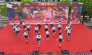 新洲一中2020总人数 新洲一中阳逻校区